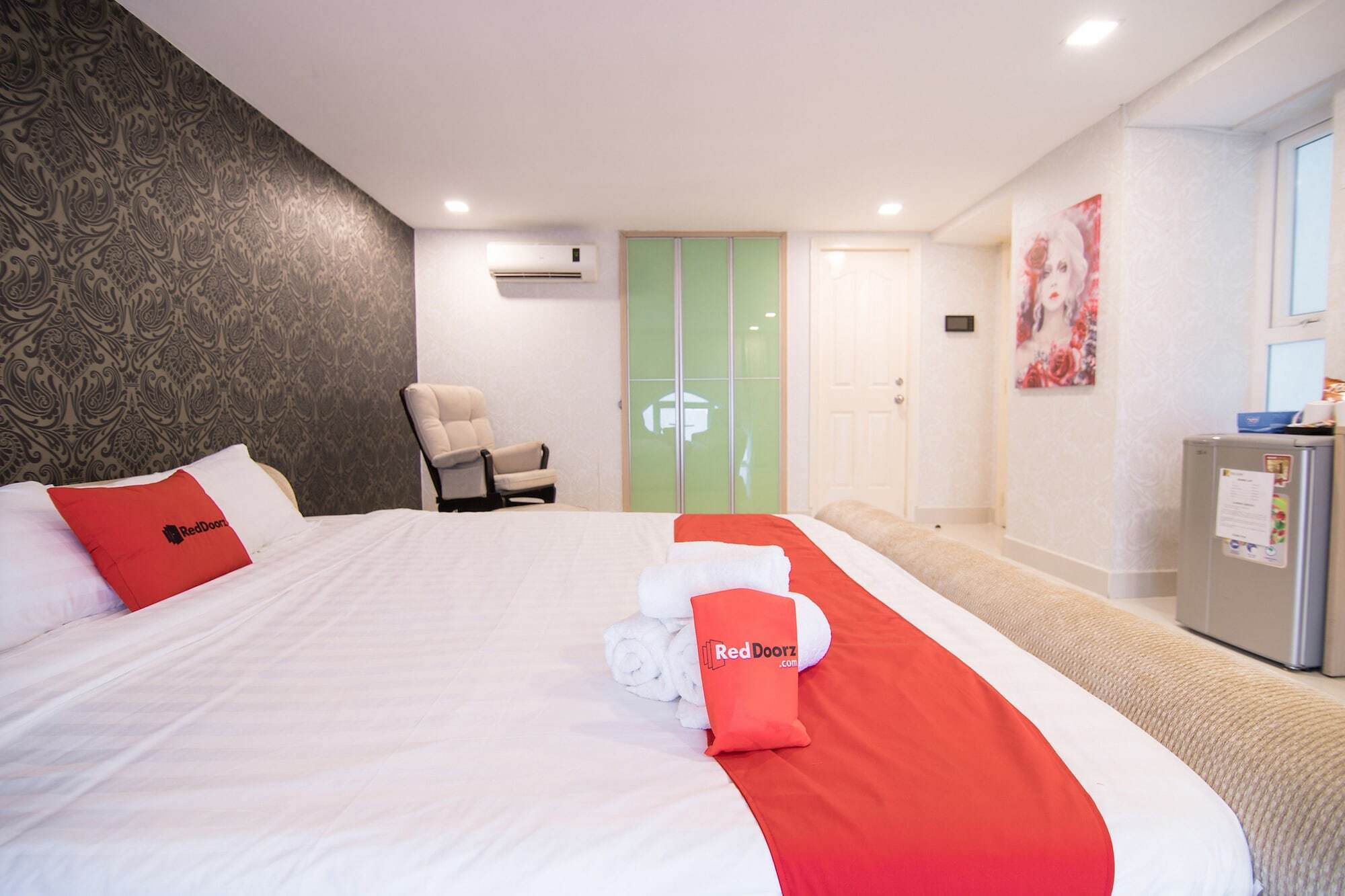 הו צ'י מין סיטי Reddoorz Plus Near Secc 2 מראה חיצוני תמונה