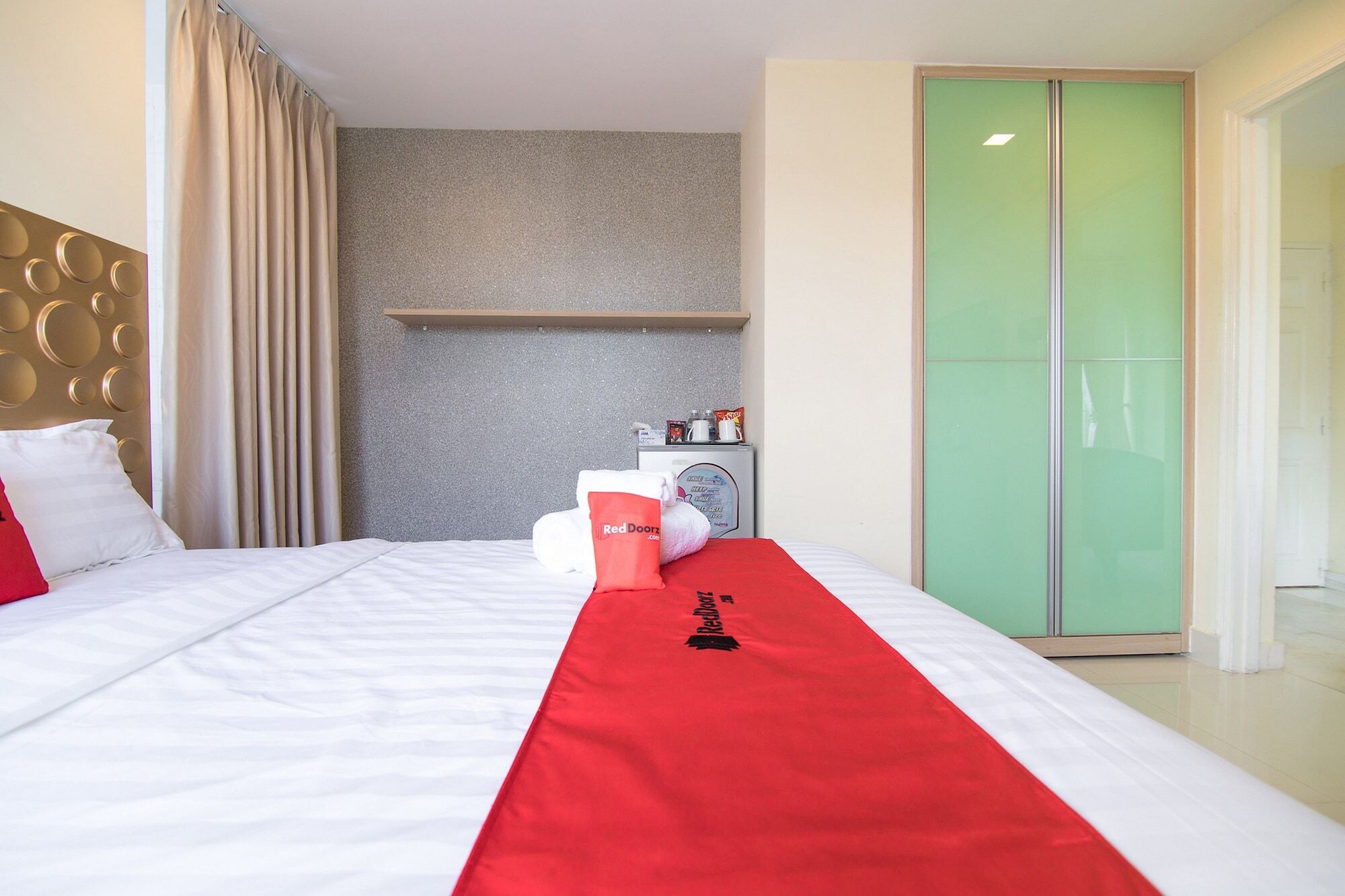 הו צ'י מין סיטי Reddoorz Plus Near Secc 2 מראה חיצוני תמונה